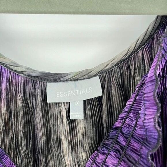 Essentials Women’s Y2K Color Block‎ Crinkle Blouse Purple Pink black flowy 1X - Picture 3 of 9